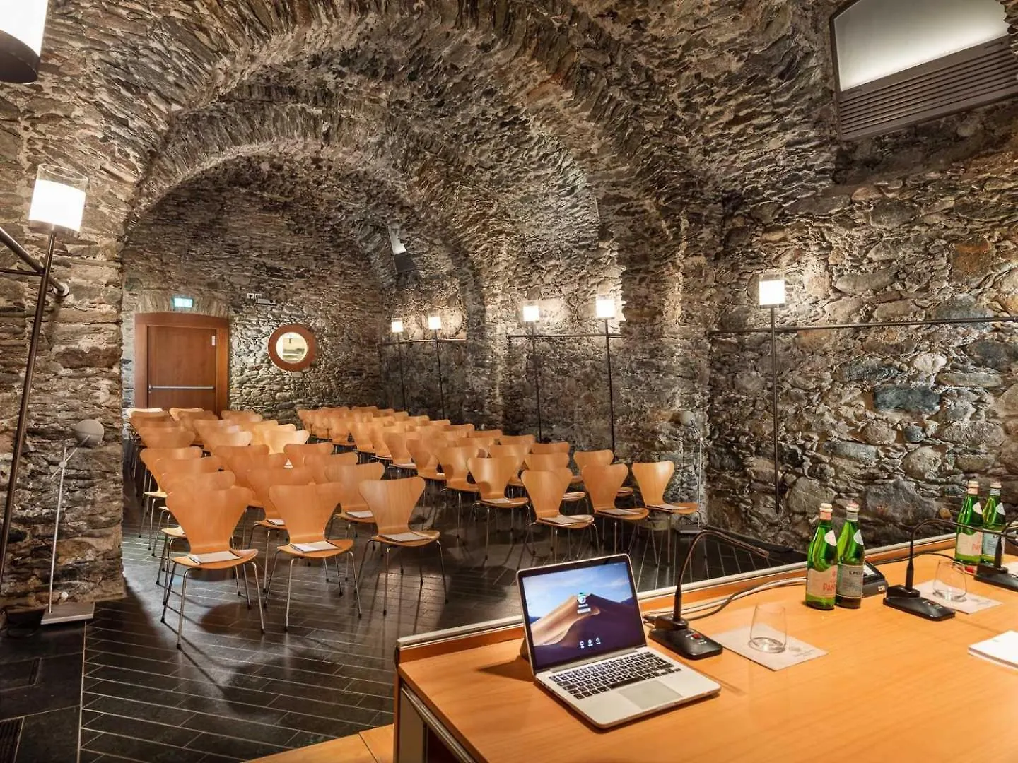 Grand Hotel Della Posta Sondrio 4*,  Italia