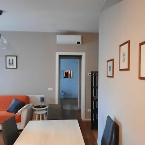 Lucietta 60 House , Florence Italy